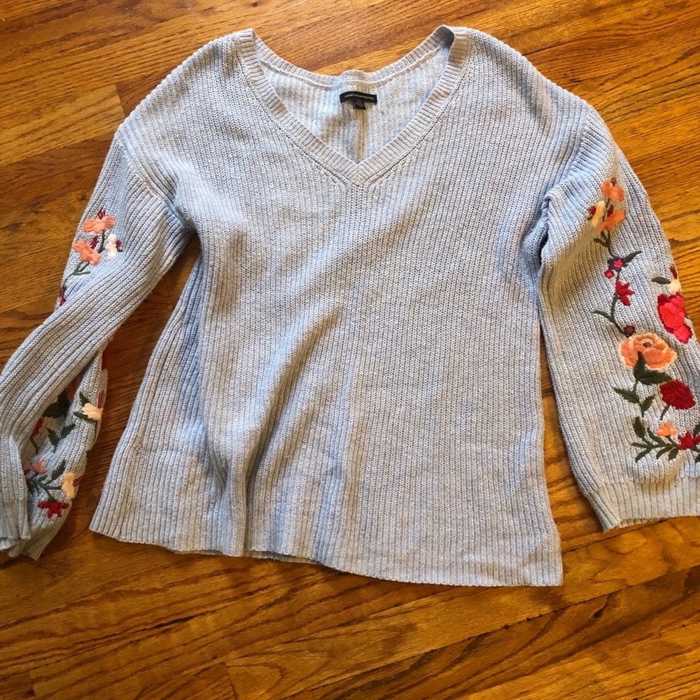 Light blue sweater (American Eagle)